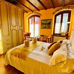 Ferienhaus La Rosa Di Langa - Charming Panoramic House Albaretto della Torre