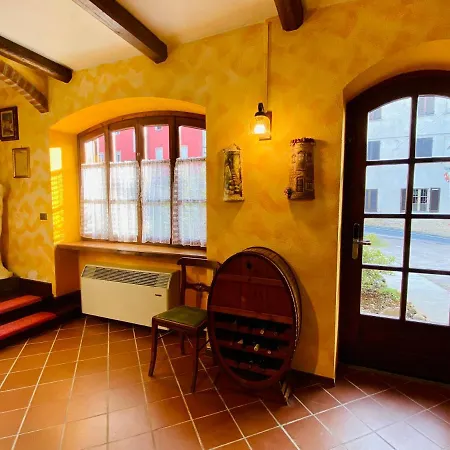 度假居 La Rosa Di Langa - Charming Panoramic House *