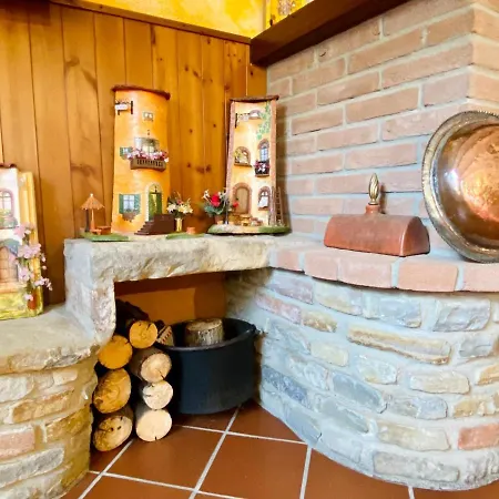 度假居 La Rosa Di Langa - Charming Panoramic House