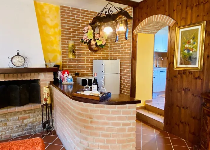 Feriehus La Rosa Di Langa - Charming Panoramic House *