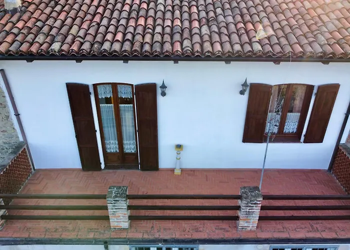 La Rosa Di Langa - Charming Panoramic House Feriehus Albaretto della Torre