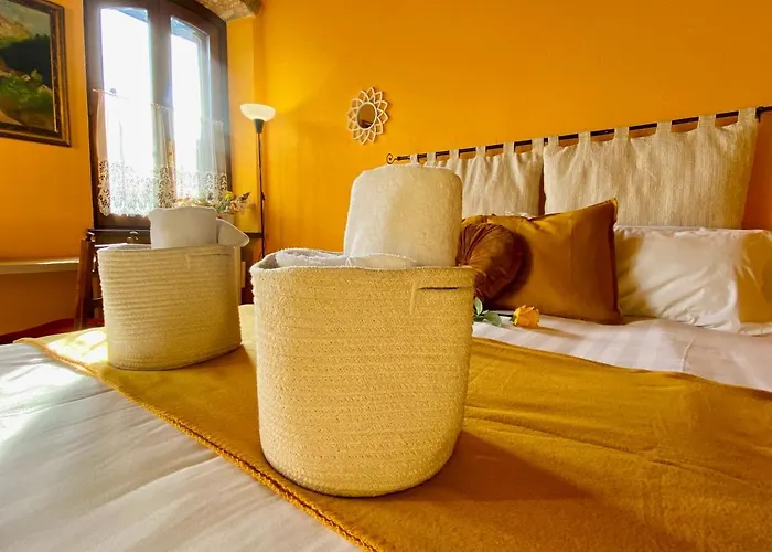 La Rosa Di Langa - Charming Panoramic House Feriehus